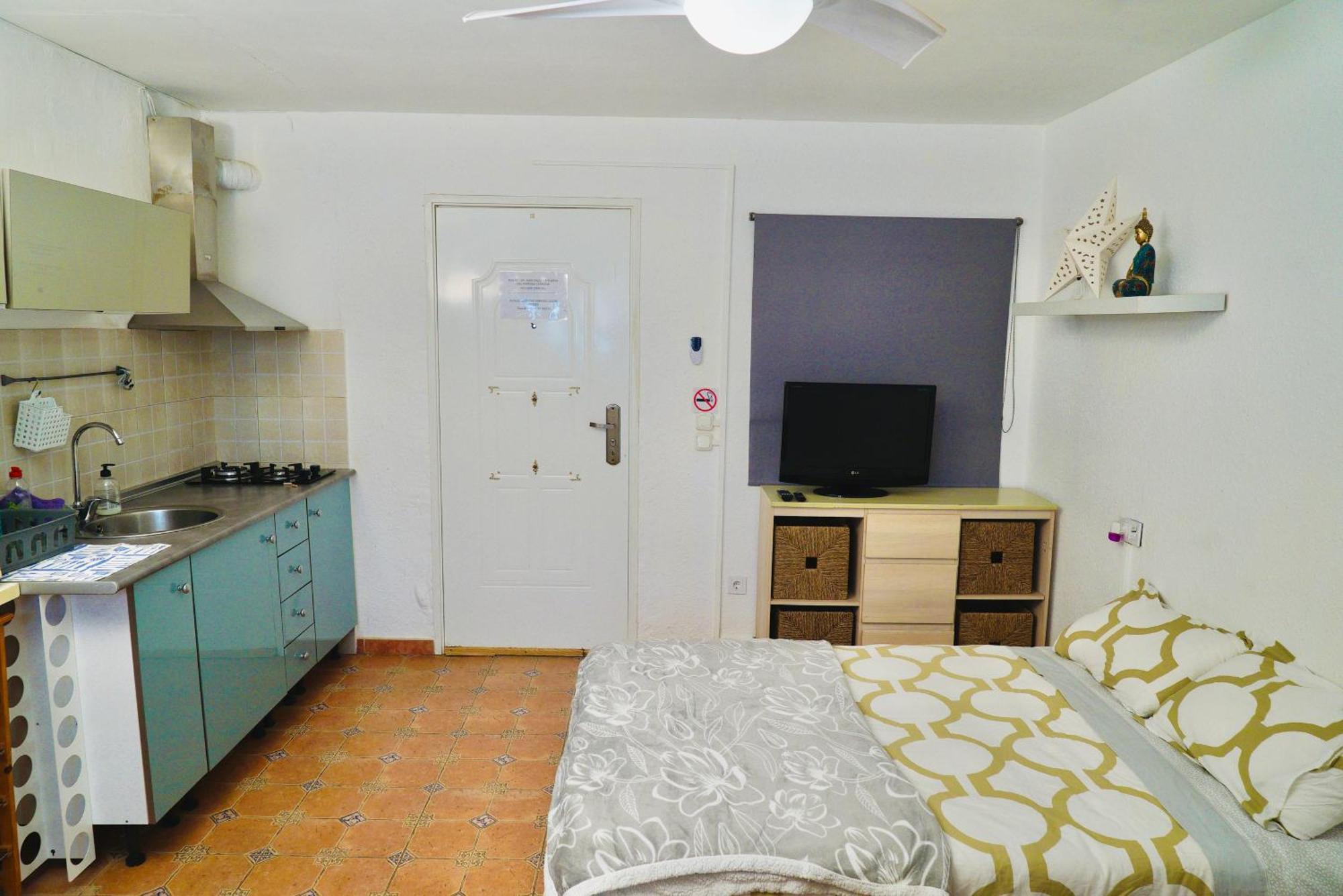 Estudio Adosado Con Jardin Y Parking Privado لقنت المظهر الخارجي الصورة